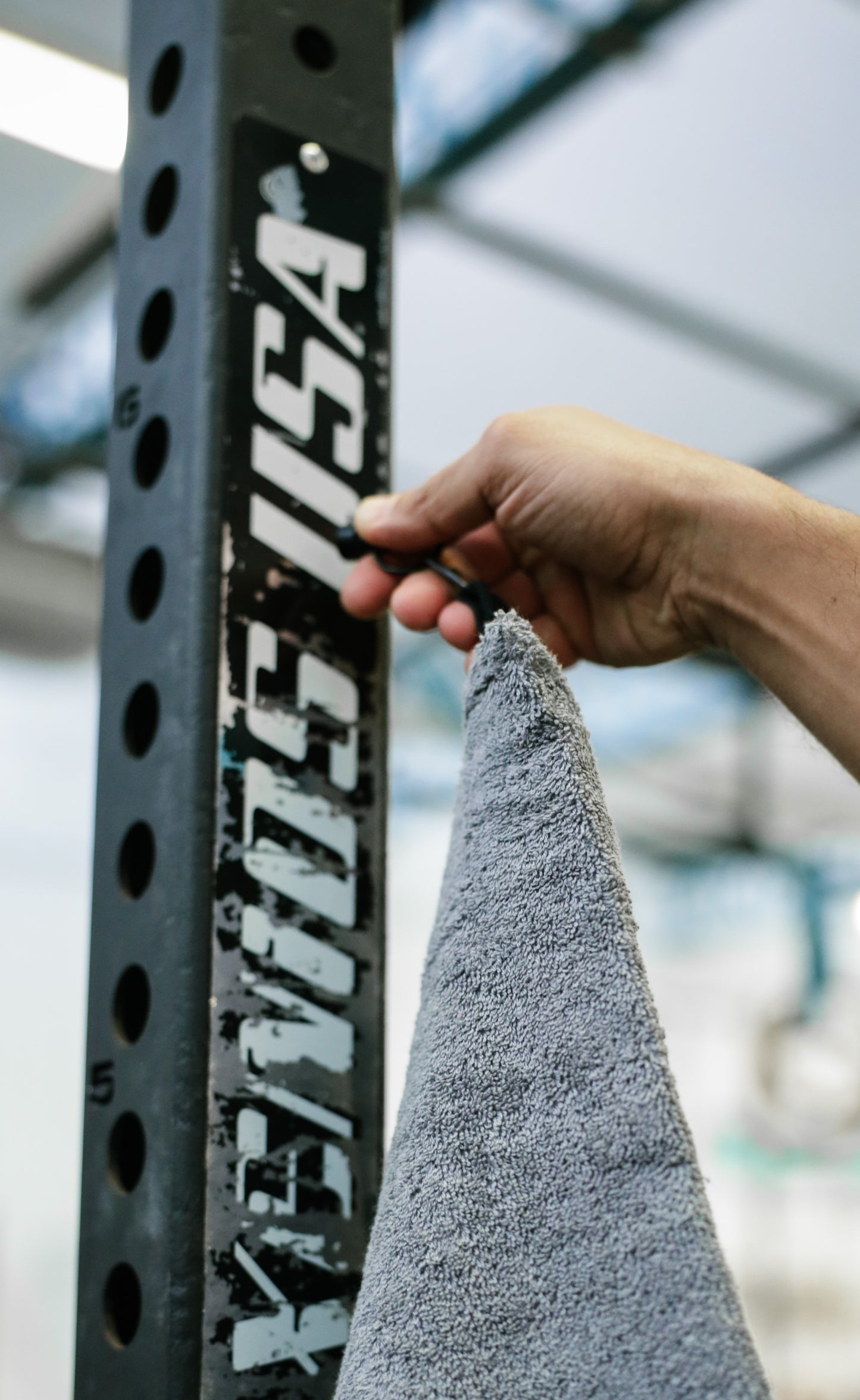 Gym Towel + Hanging Mangnet + Zipper Pocket