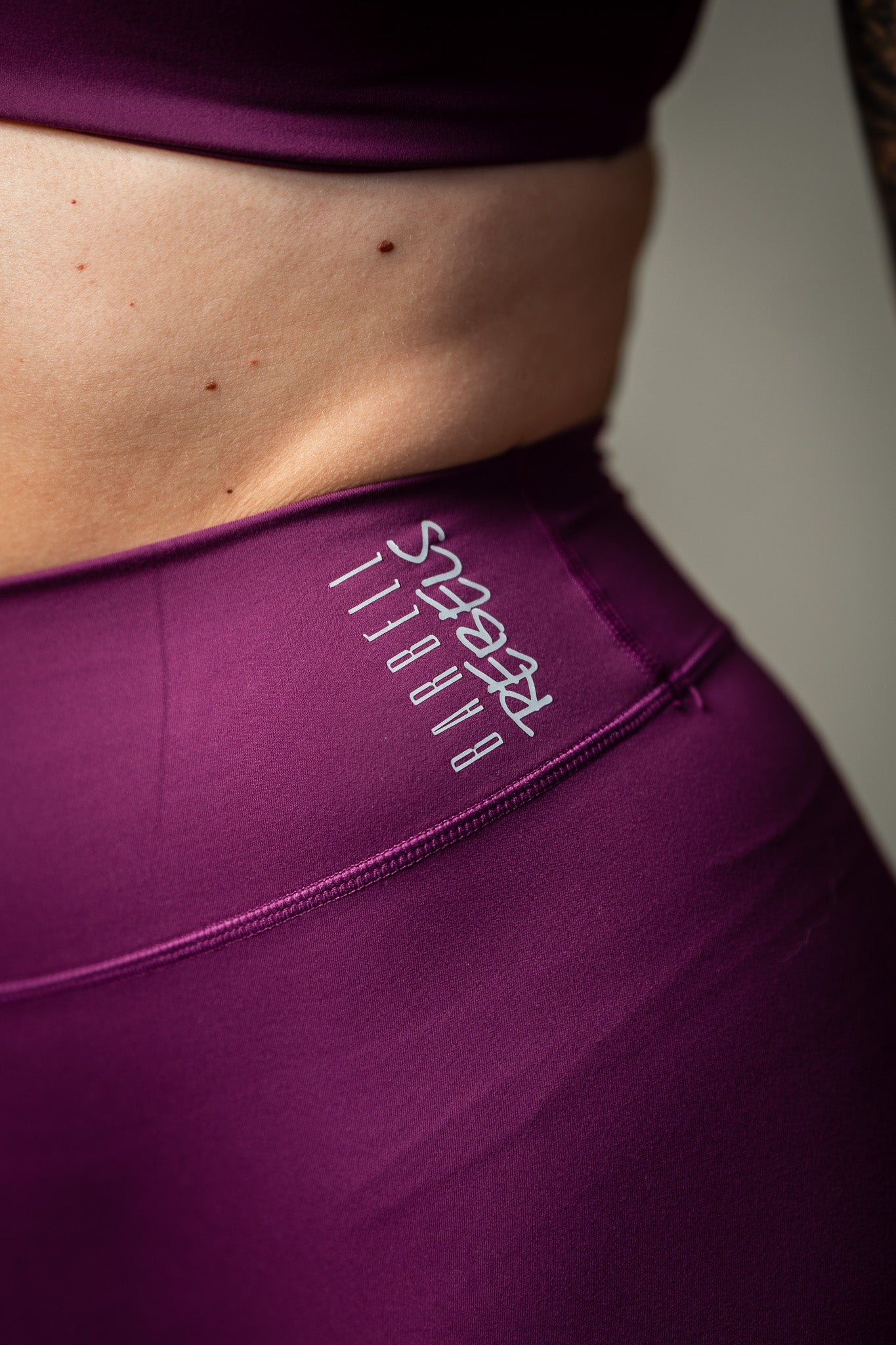 Woman Impact Leggings