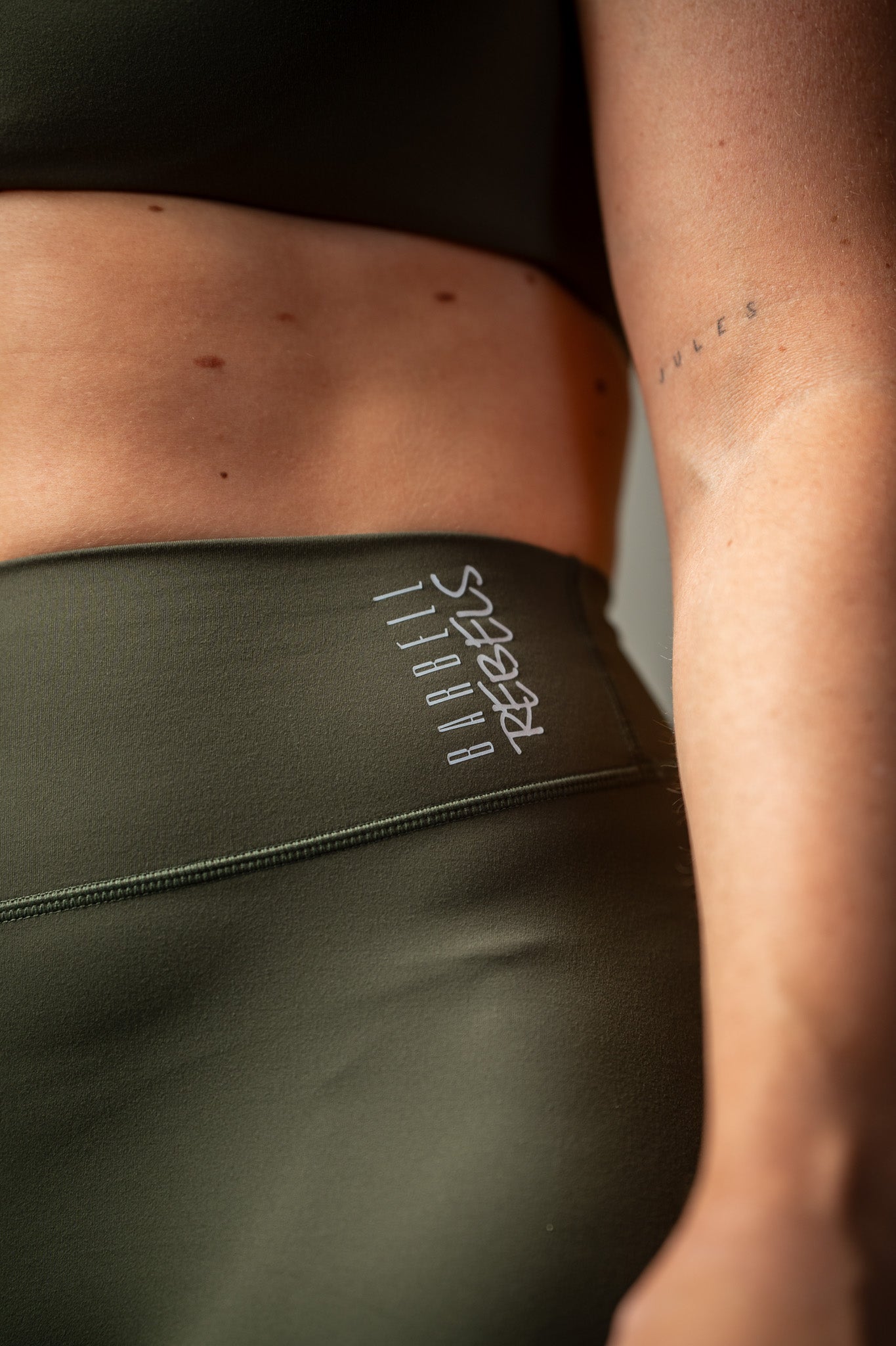 Woman Impact Leggings