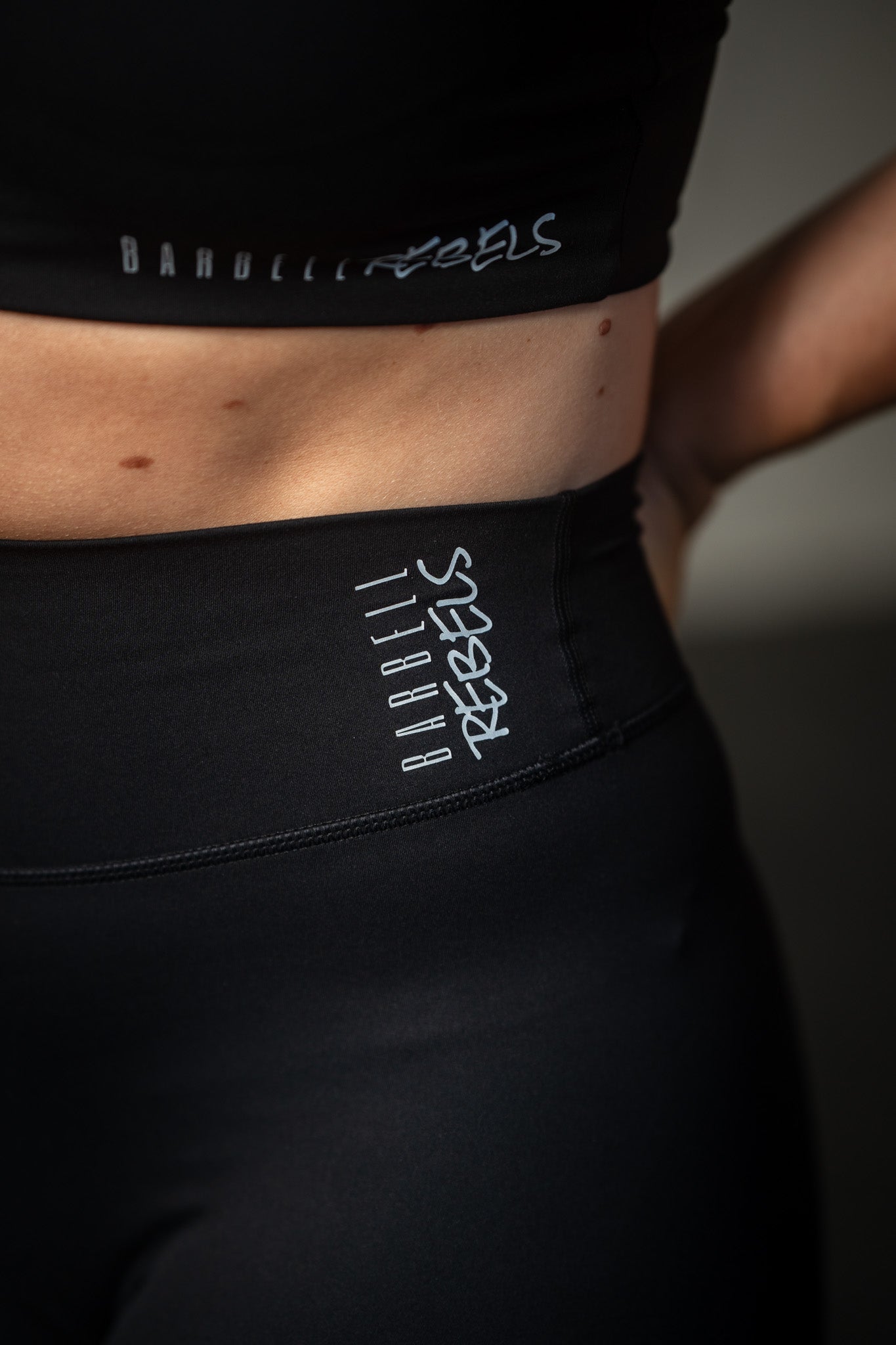 Woman Impact Leggings