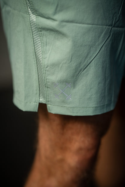 Man Hybrid Shorts 6"