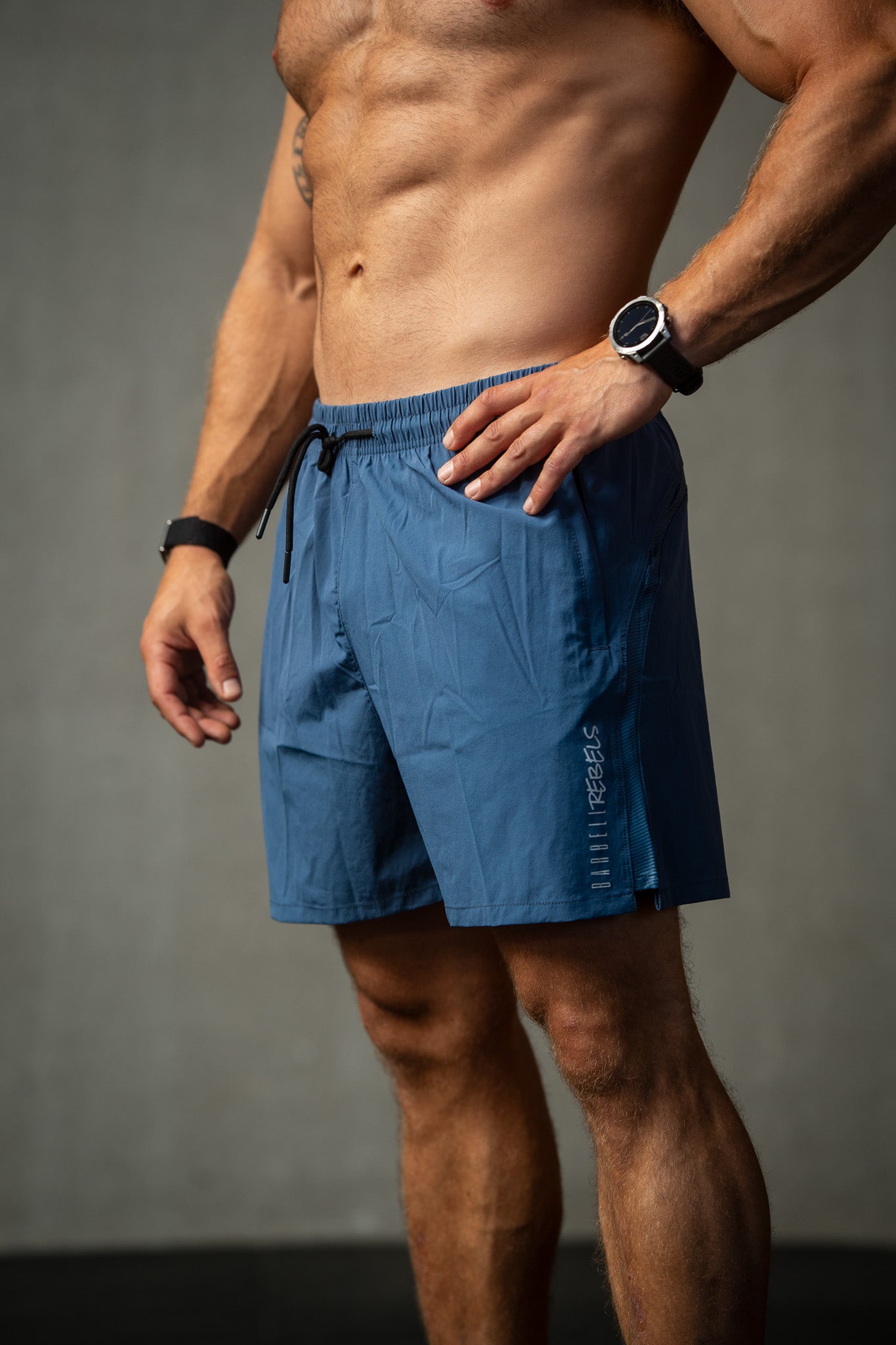 Man Hybrid Shorts 6"