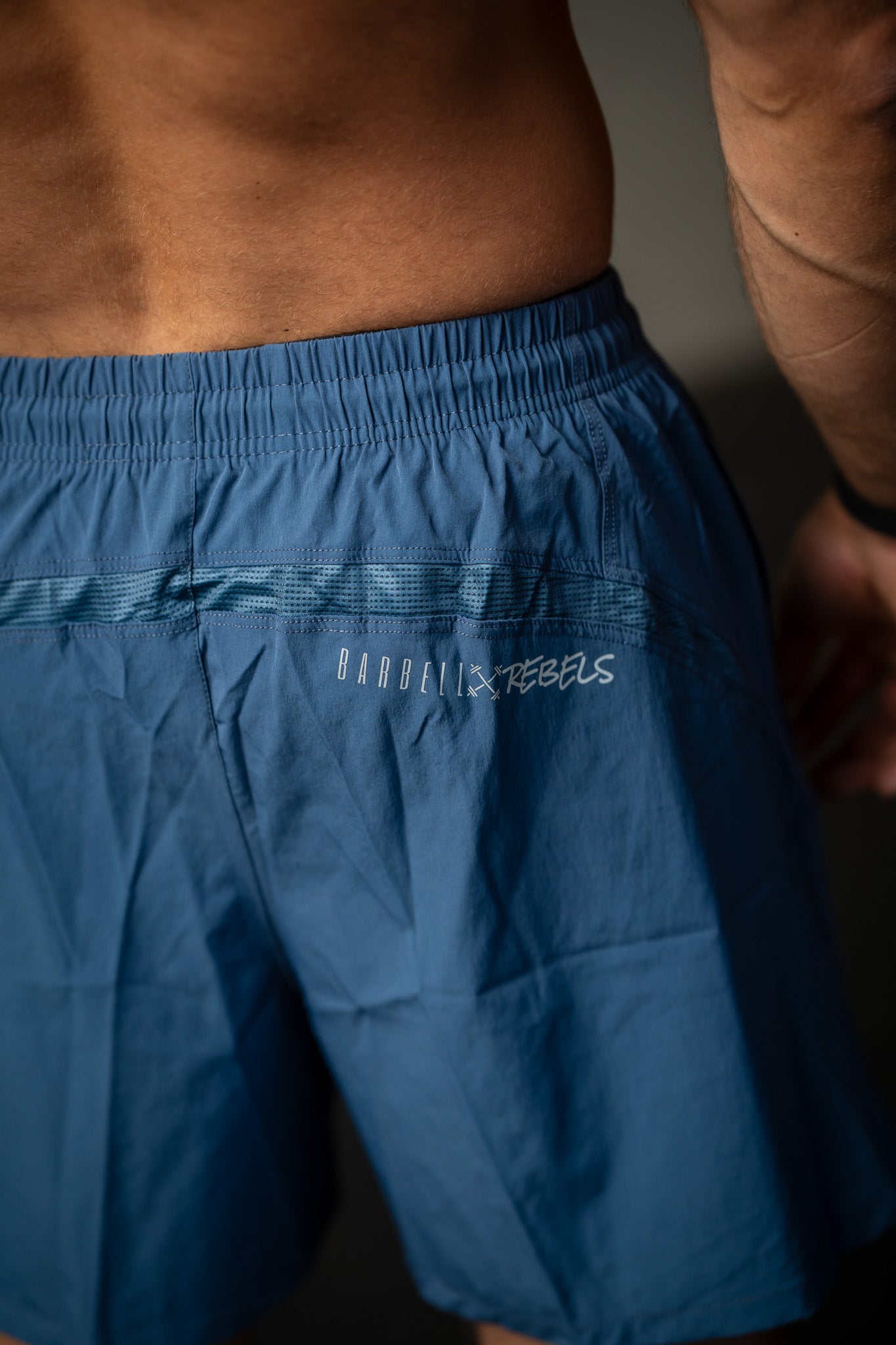 Man Hybrid Shorts 6"
