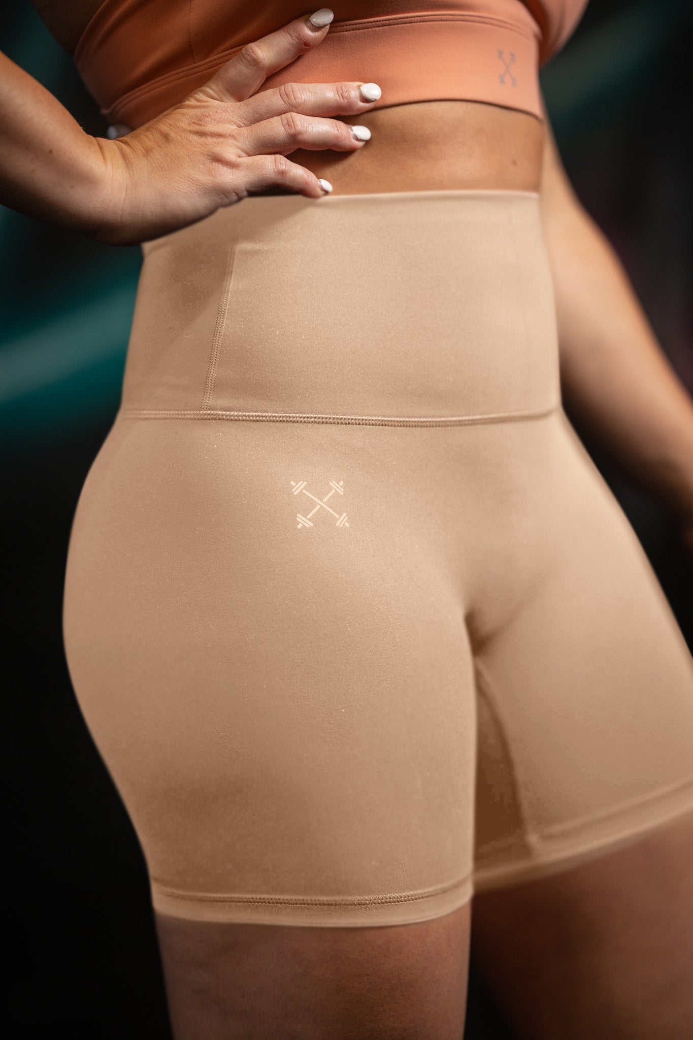 Woman Performance Long Shorts